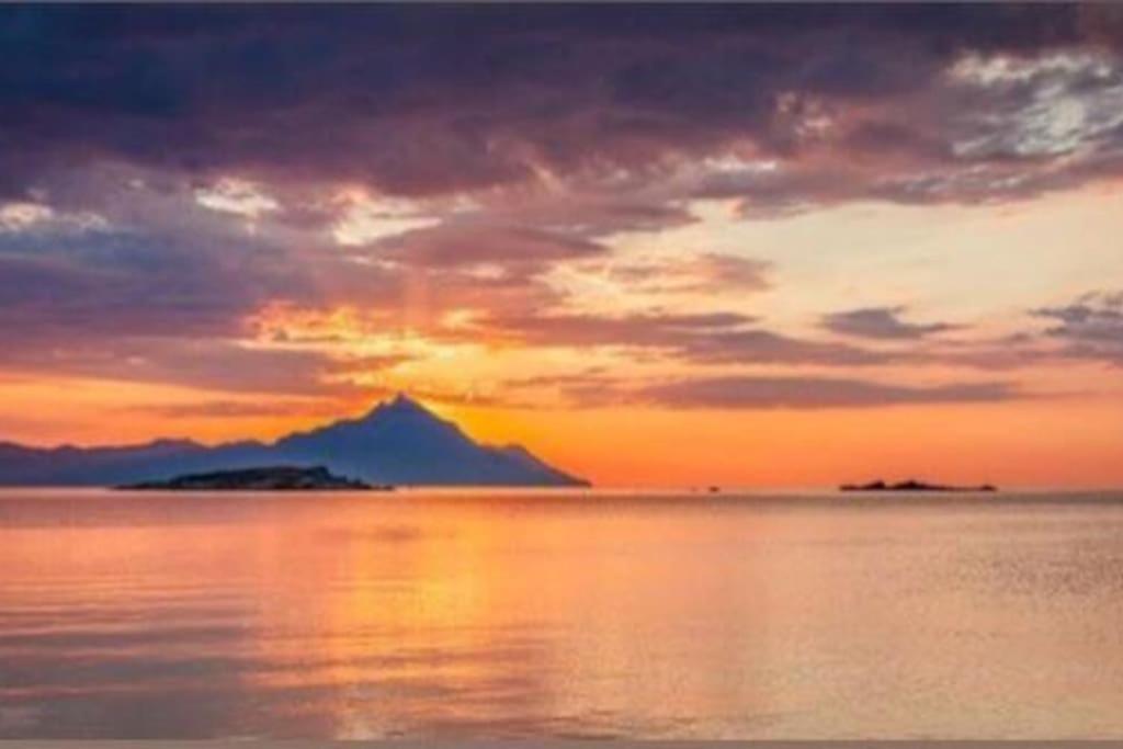 Villa Ulyana Kriaritsi - Athos Sea View & Spa Εξωτερικό φωτογραφία