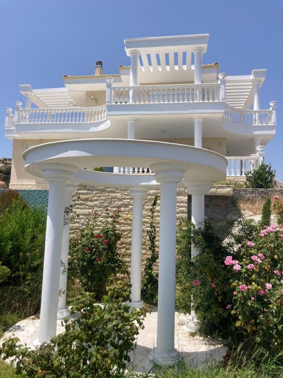 Villa Ulyana Kriaritsi - Athos Sea View & Spa Εξωτερικό φωτογραφία